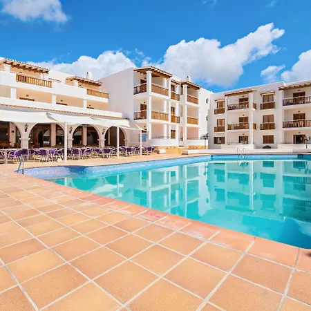 Azuline Sanso Apartment